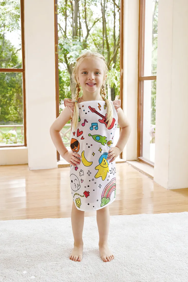 HAPE Kitchen & Food | Drawing, Colouring & Painting>Colour Me Apron Set