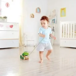 Hape Wooden Toys | Push & Pull Toys>Pull along Frog
