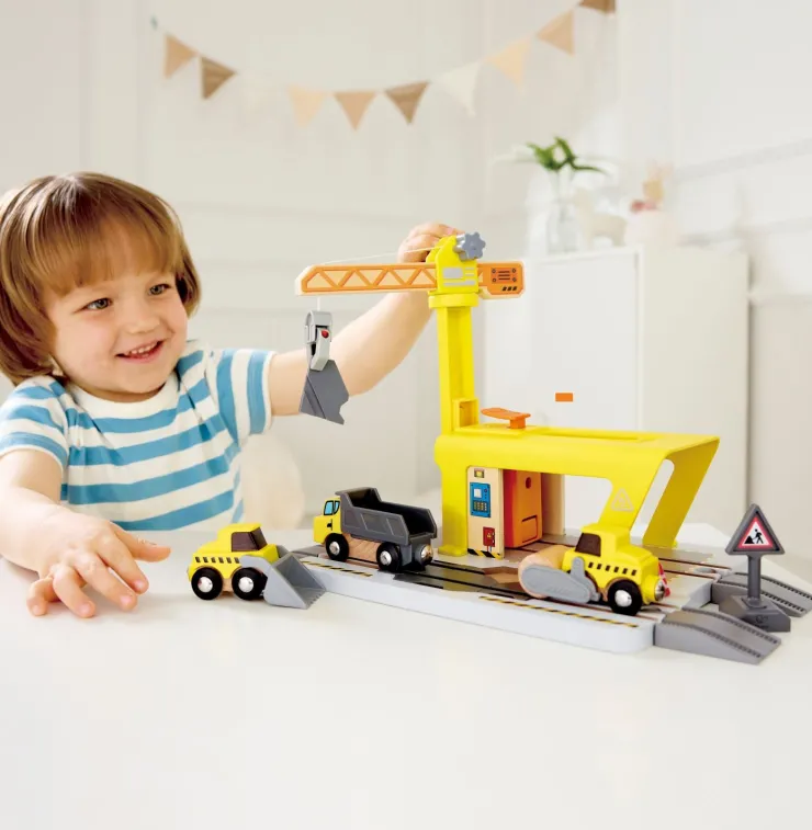 HAPE Wooden Toys | Trains & Train Sets>Railway Crane Construction